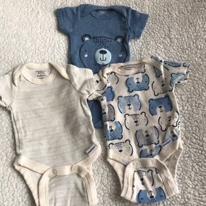🌟 3 Preemie Boys onesies